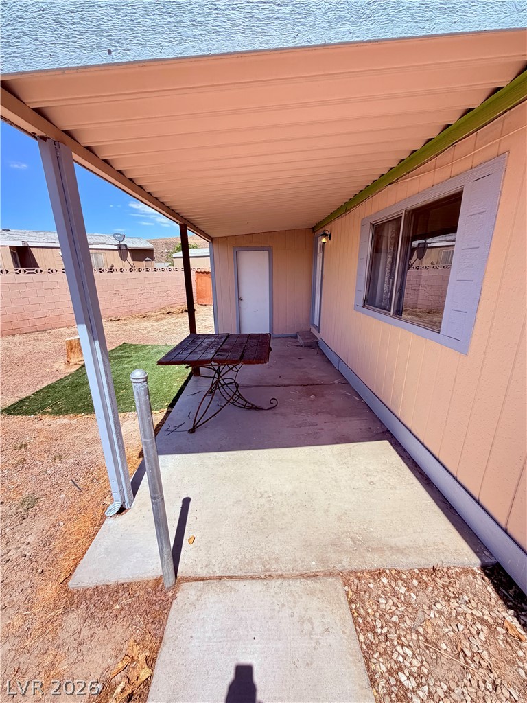 Photo 15 of 44, 4182 Queen Isabel Court