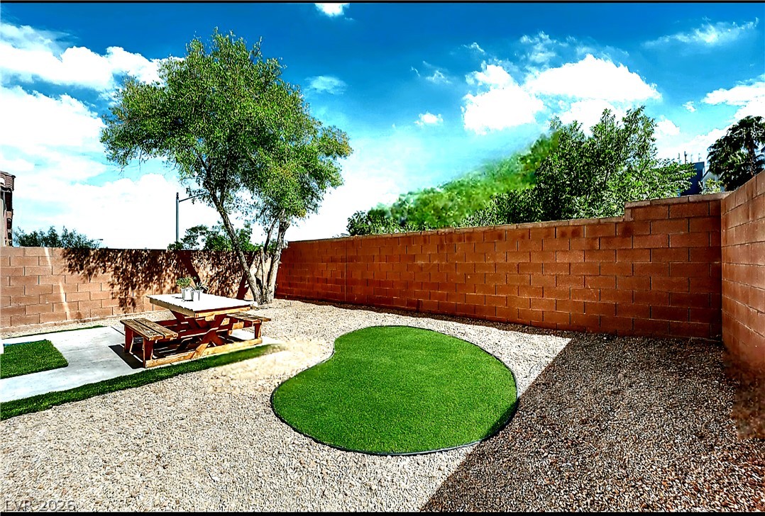 Photo 37 of 55, 9045 Spirit Canyon Avenue