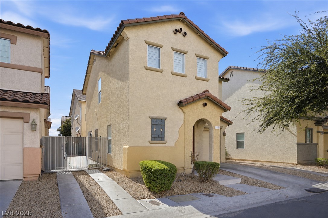 Photo 2 of 1141 Plum Canyon Street
