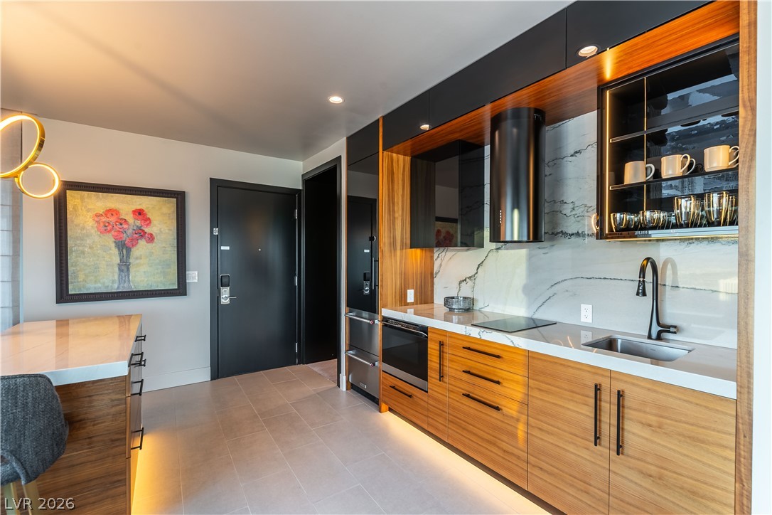 Photo 9 of 33, 2600 W Harmon Avenue #56004