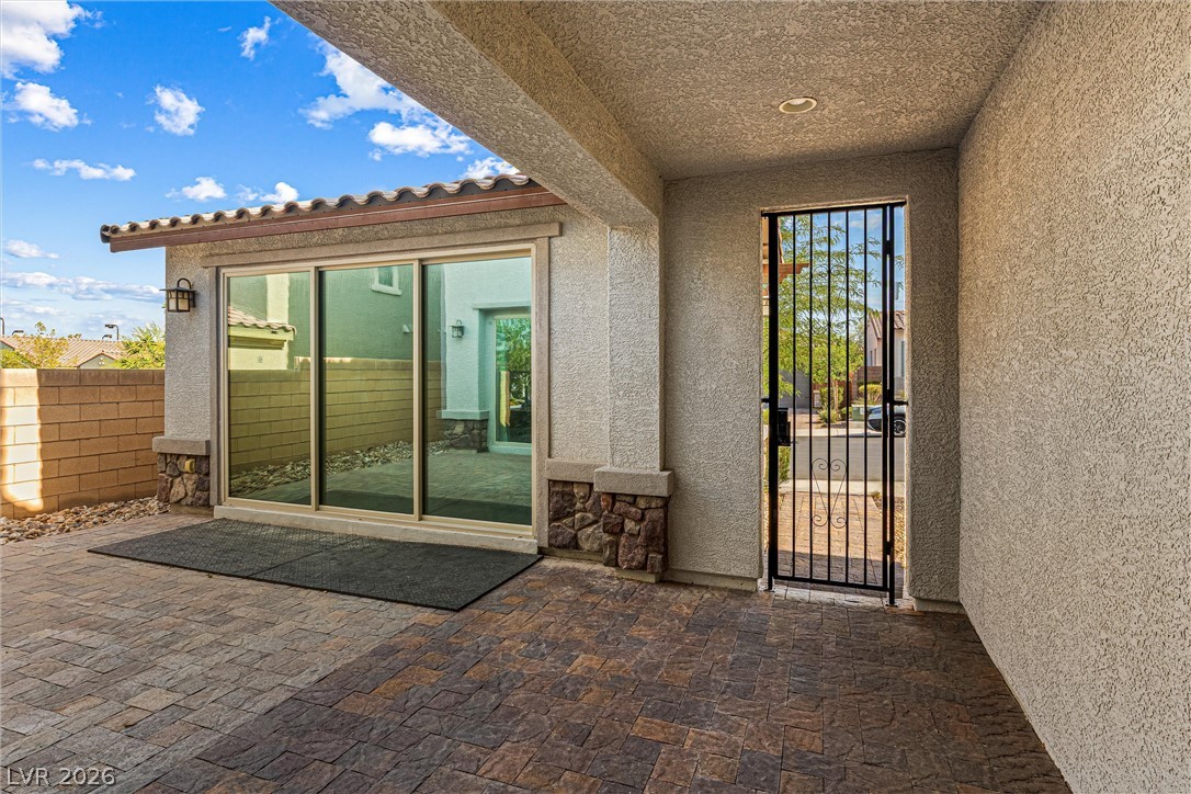 Photo 4 of 9936 Bighorn Bellows Avenue