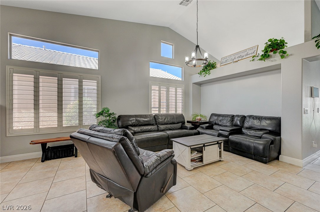 Photo 7 of 19, 2746 Canarsy Court
