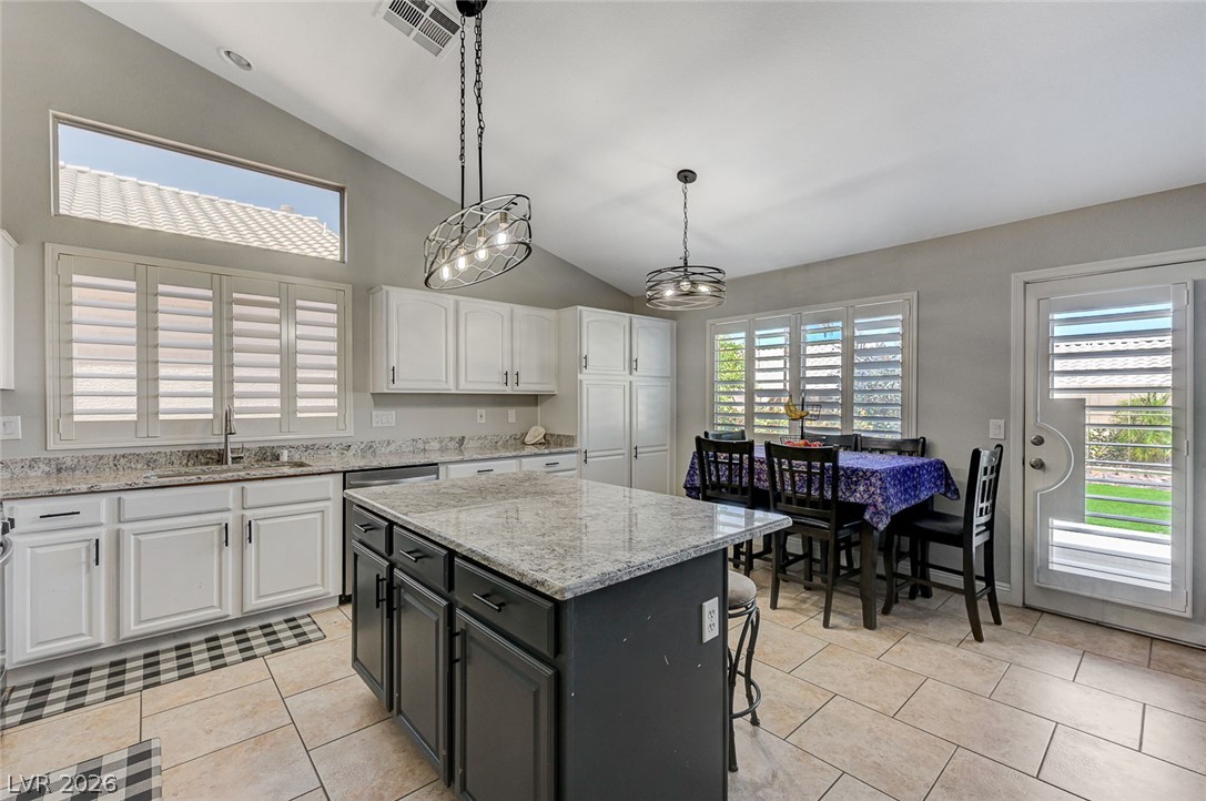 Photo 8 of 19, 2746 Canarsy Court