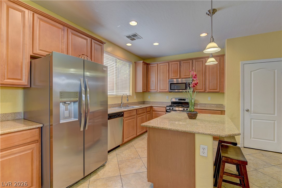 Photo 6 of 33, 10311 Elmwood Glen Avenue
