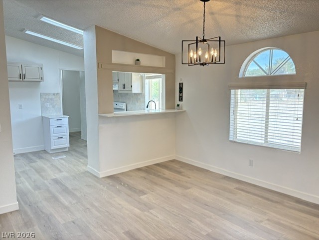 Photo 9 of 42, 3231 Paiute Boulevard