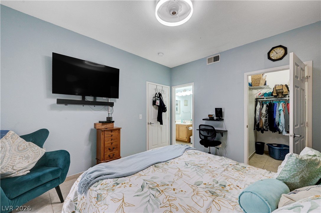 Photo 13 of 35, 8555 W Russell Road #1017