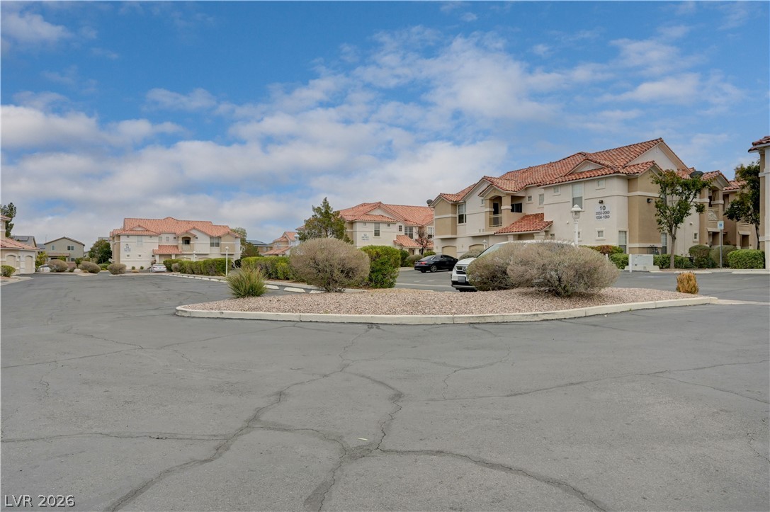 Photo 17 of 35, 8555 W Russell Road #1017