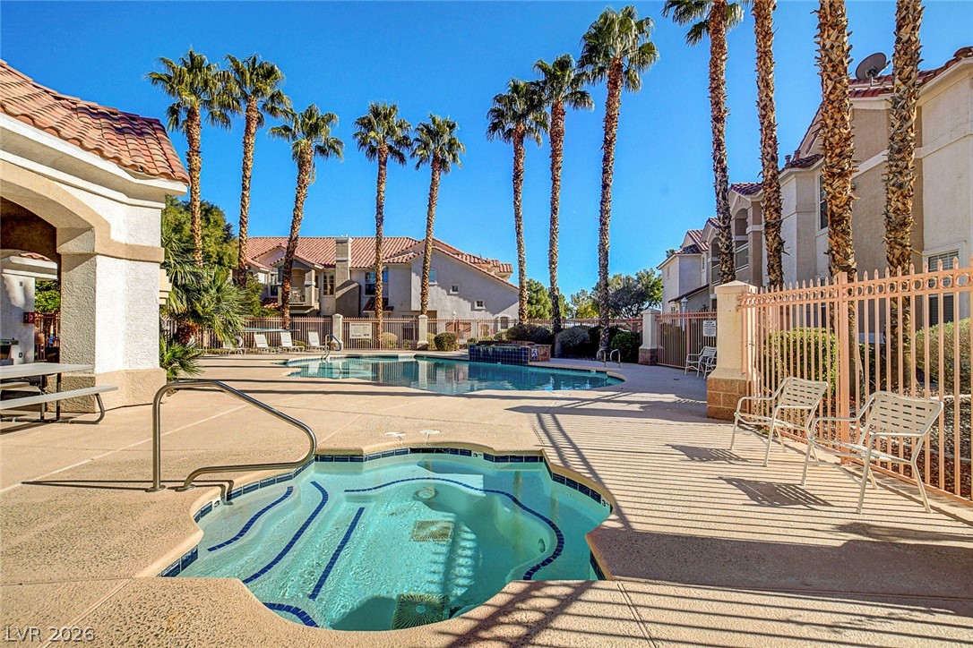 Photo 31 of 35, 8555 W Russell Road #1017