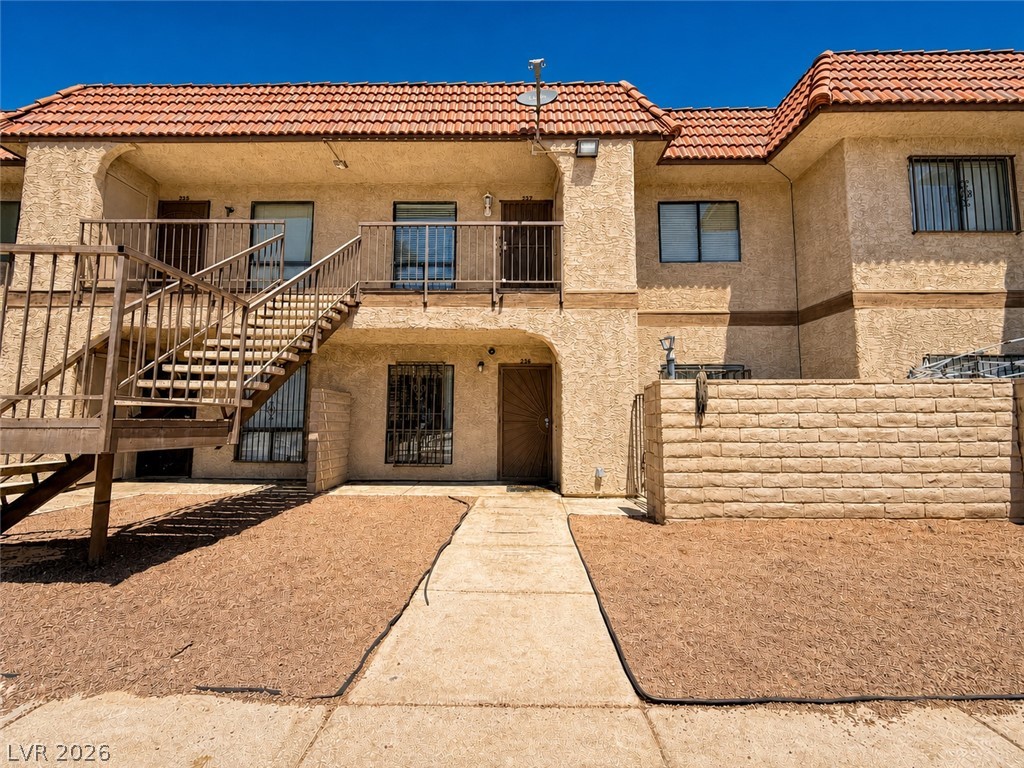 Photo 10 of 21, 4300 N Lamont Street #236