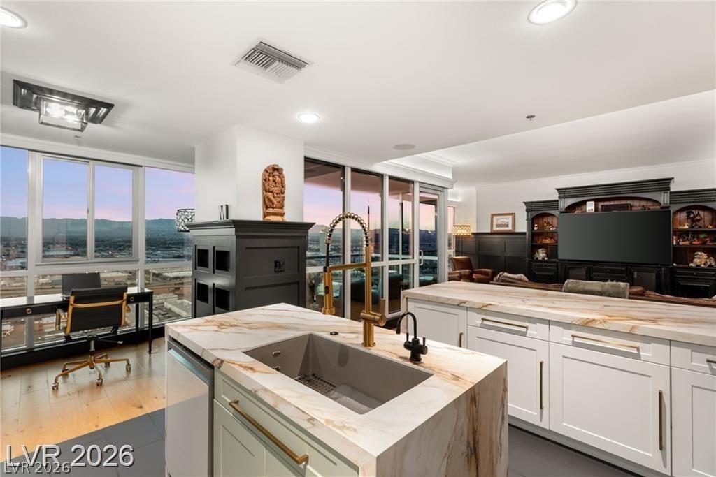 Photo 12 of 49, 4575 Dean Martin Drive #2806