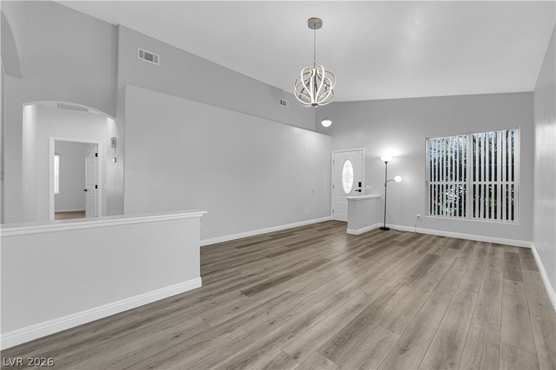 Photo 5 of 2528 Huber Heights Drive