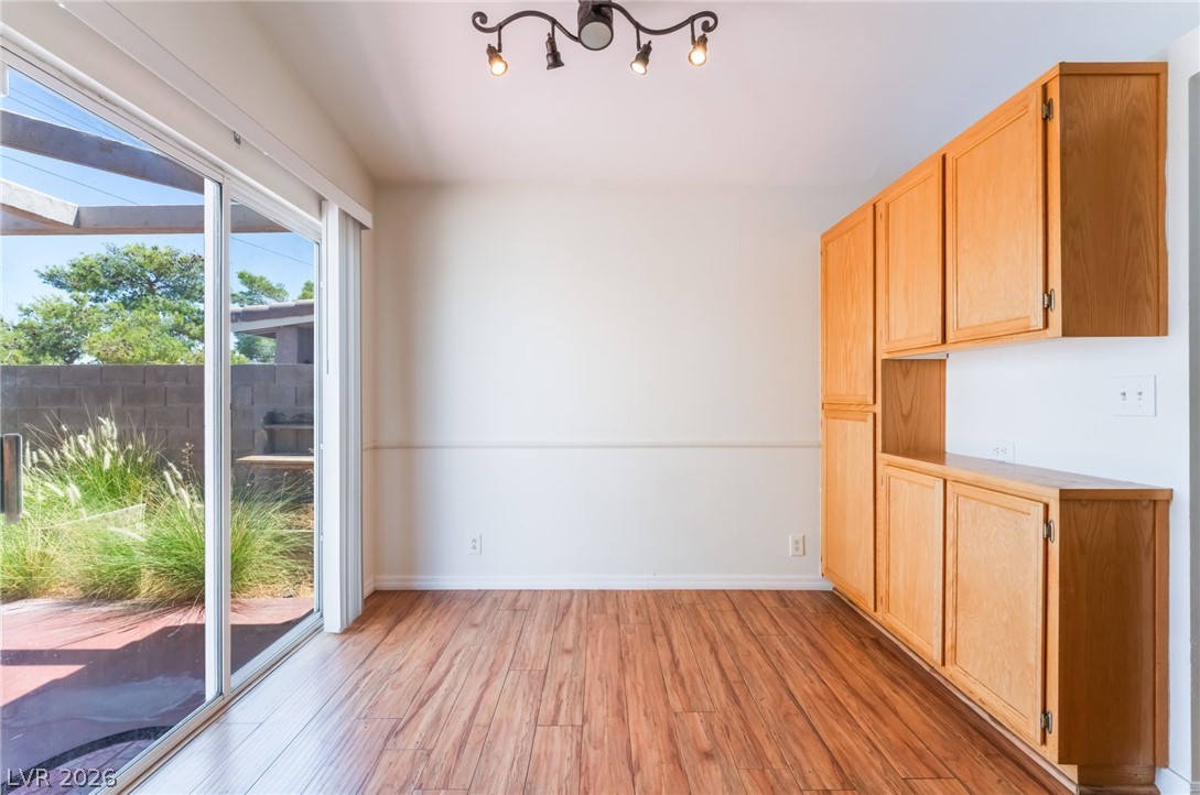 Photo 10 of 37, 3640 Copper Cactus Drive