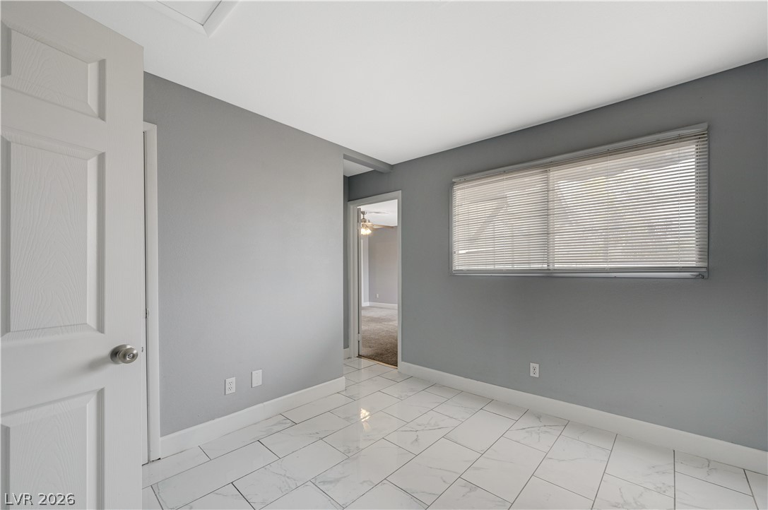 Photo 20 of 36, 3909 W Oakey Boulevard