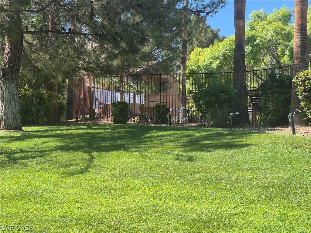 Photo 34 of 39, 1150 N Buffalo Drive #2039