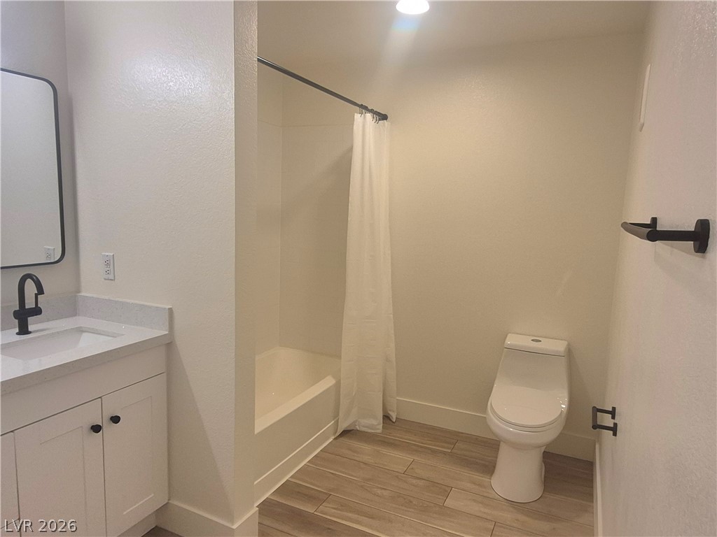 Photo 18 of 39, 1150 N Buffalo Drive #2039