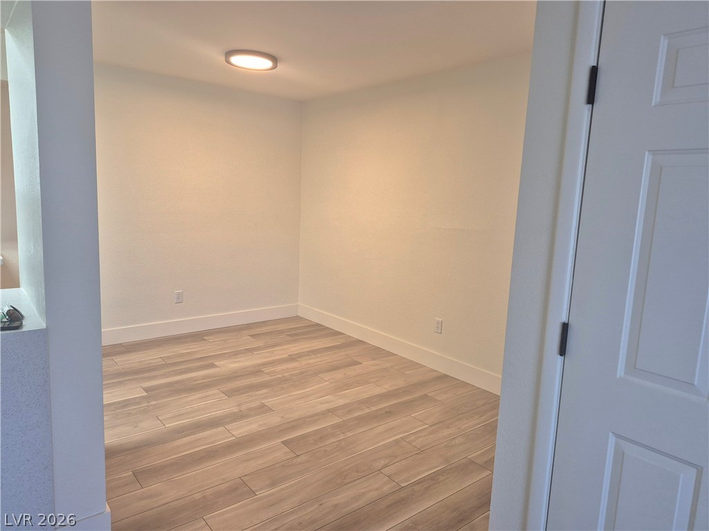 Photo 7 of 39, 1150 N Buffalo Drive #2039