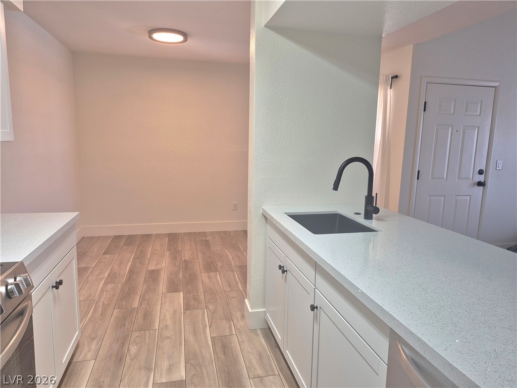 Photo 9 of 39, 1150 N Buffalo Drive #2039