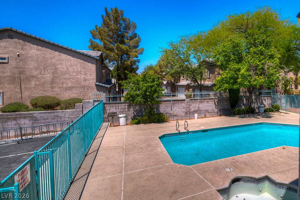Photo 32 of 34, 5121 Lindell Road #206