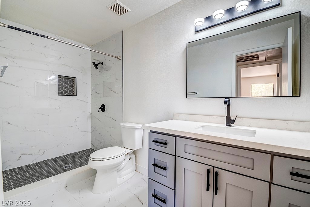 Photo 12 of 34, 5121 Lindell Road #206