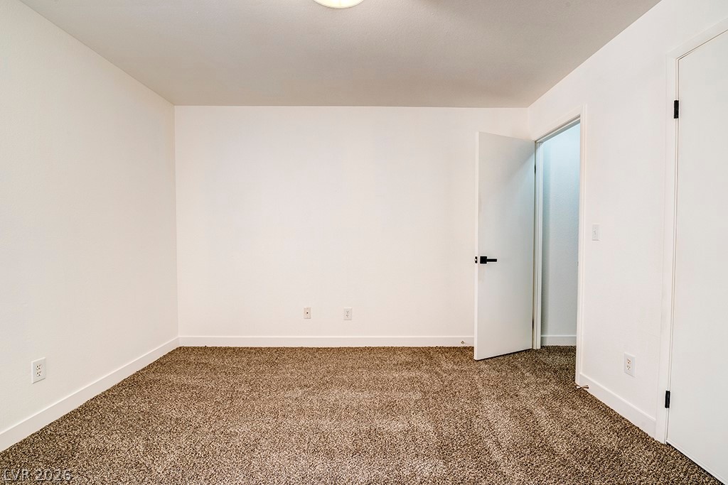Photo 16 of 34, 5121 Lindell Road #206