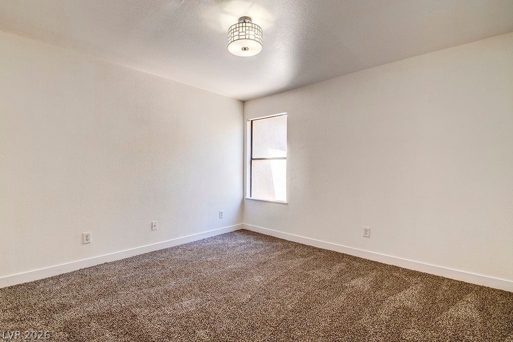 Photo 21 of 34, 5121 Lindell Road #206