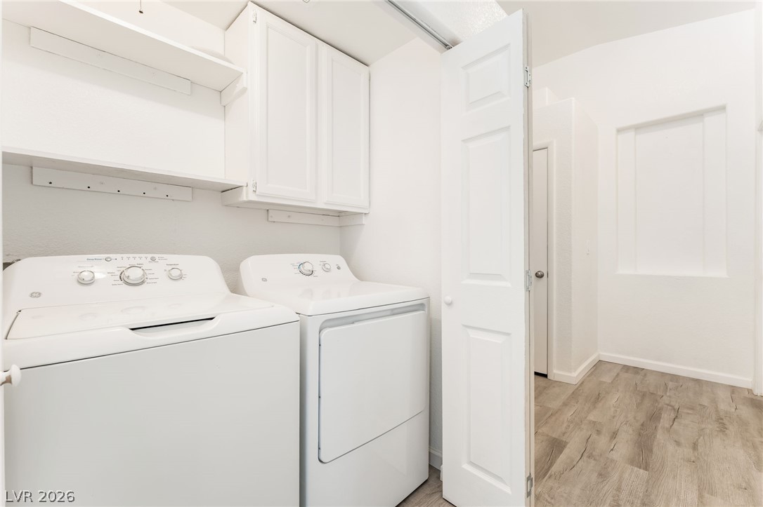Photo 34 of 37, 2110 Los Feliz Street #2015
