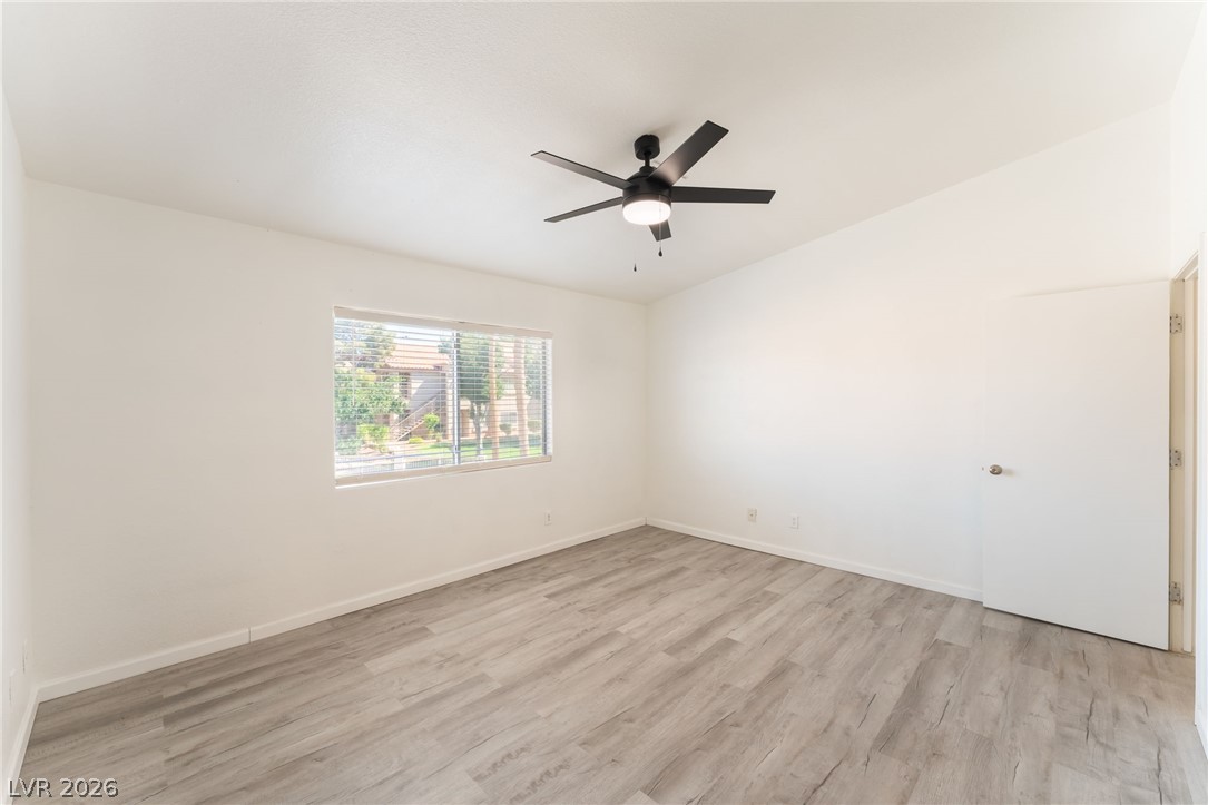 Photo 23 of 37, 2110 Los Feliz Street #2015