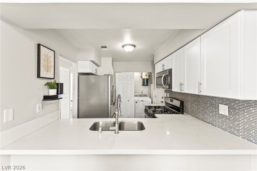 Photo 26 of 33, 1403 Santa Anita Drive #A