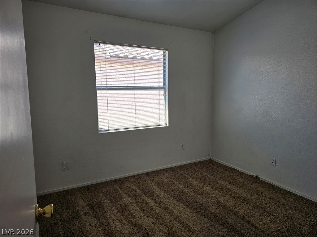 Photo 9 of 11, 2042 Shannon Christine Drive