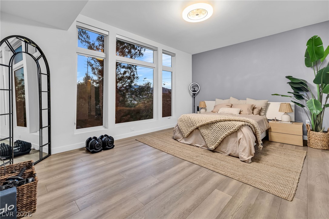 Photo 23 of 51, 8925 W Flamingo Road #201