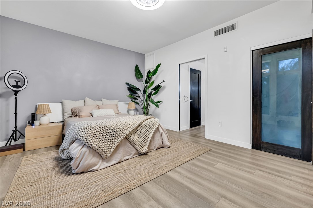 Photo 24 of 51, 8925 W Flamingo Road #201