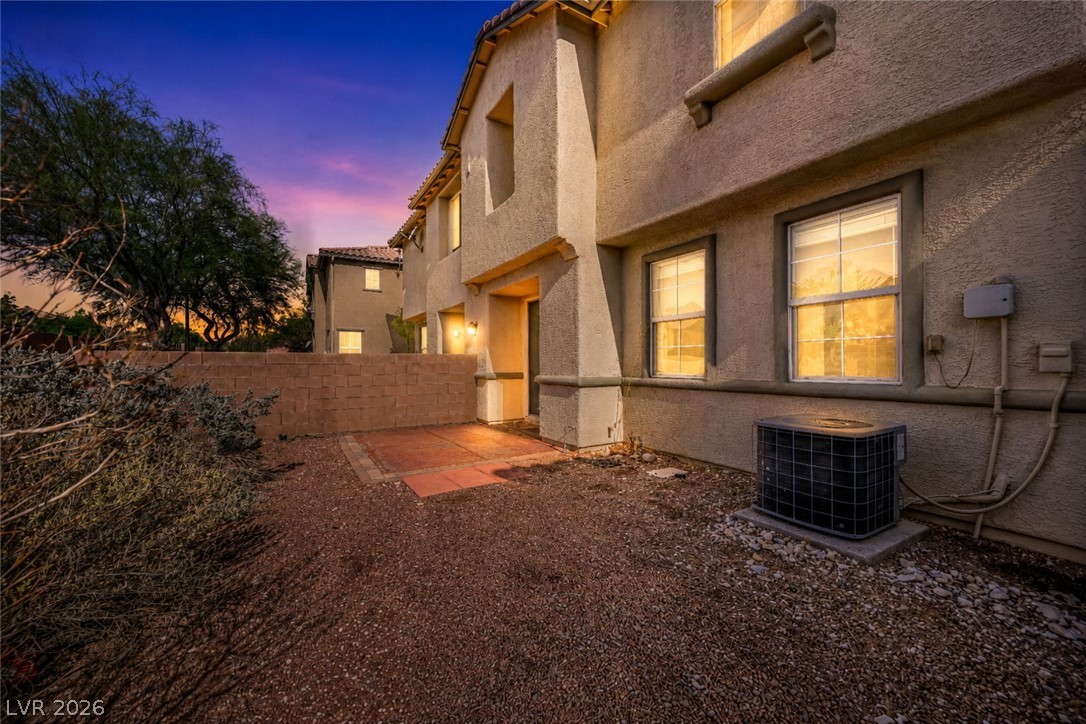 Photo 15 of 16, 6250 W Arby Avenue #225