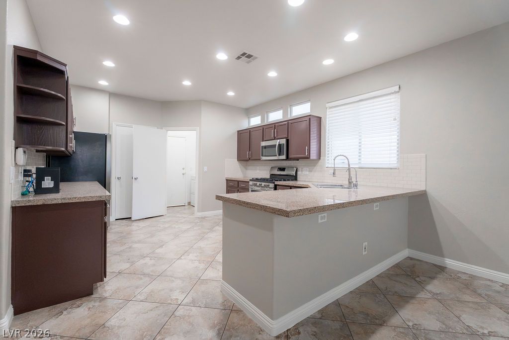 Photo 17 of 43, 7624 Certitude Avenue