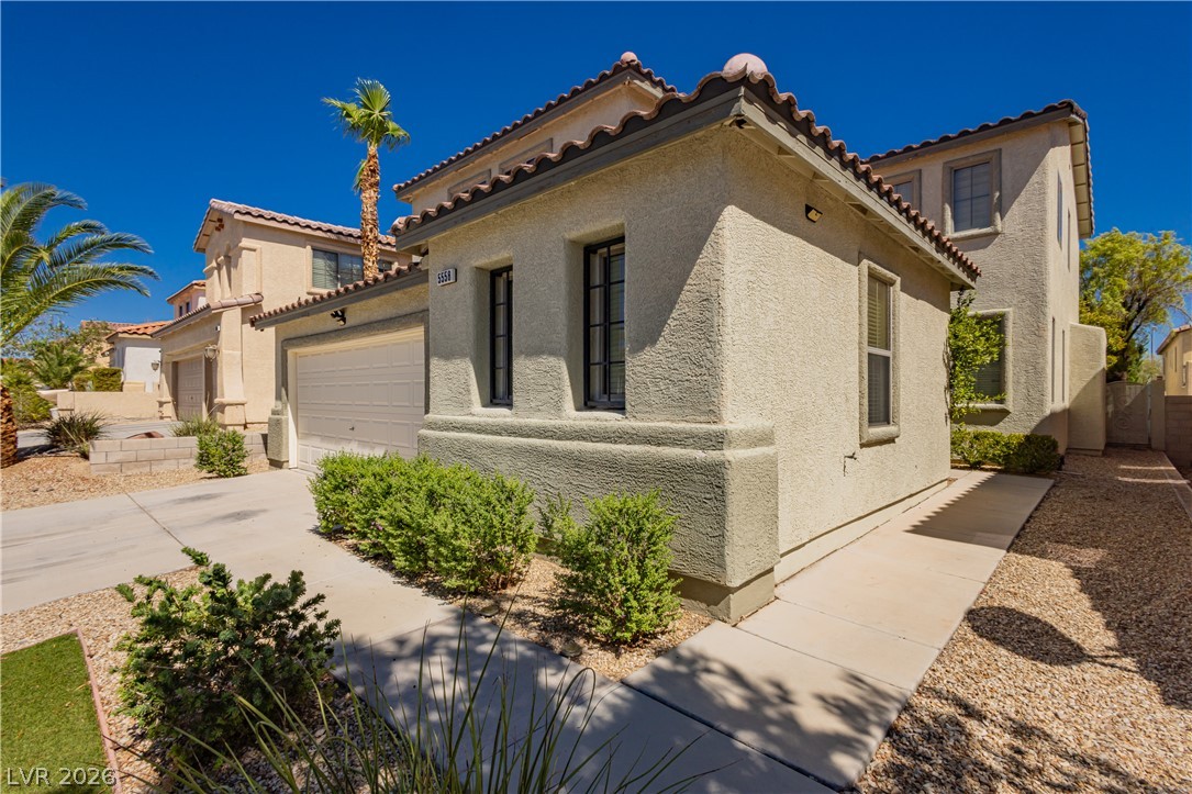 Photo 6 of 63, 5558 Golden Palms Court