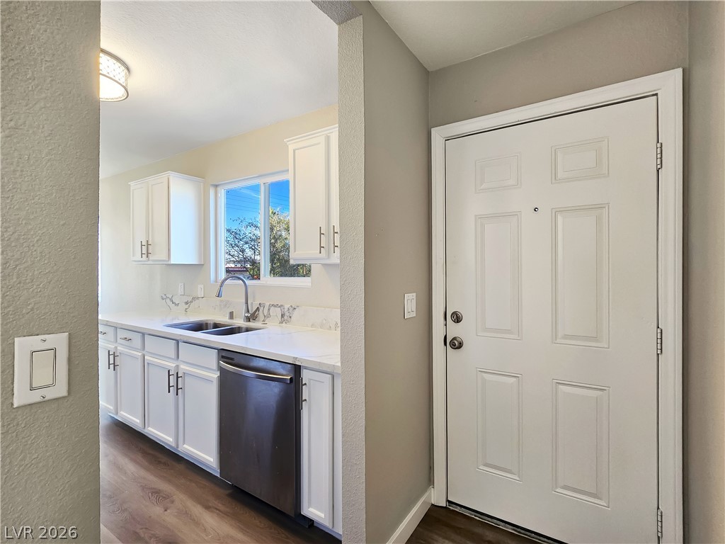 Photo 3 of 1812 N Decatur Boulevard #202