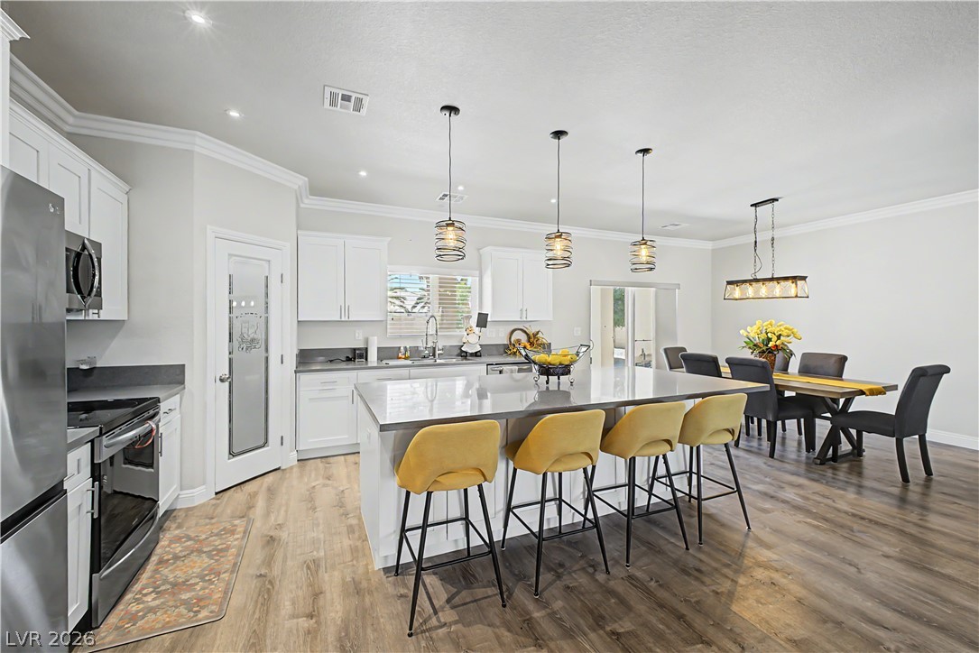 Photo 2 of 5081 Graystone Drive