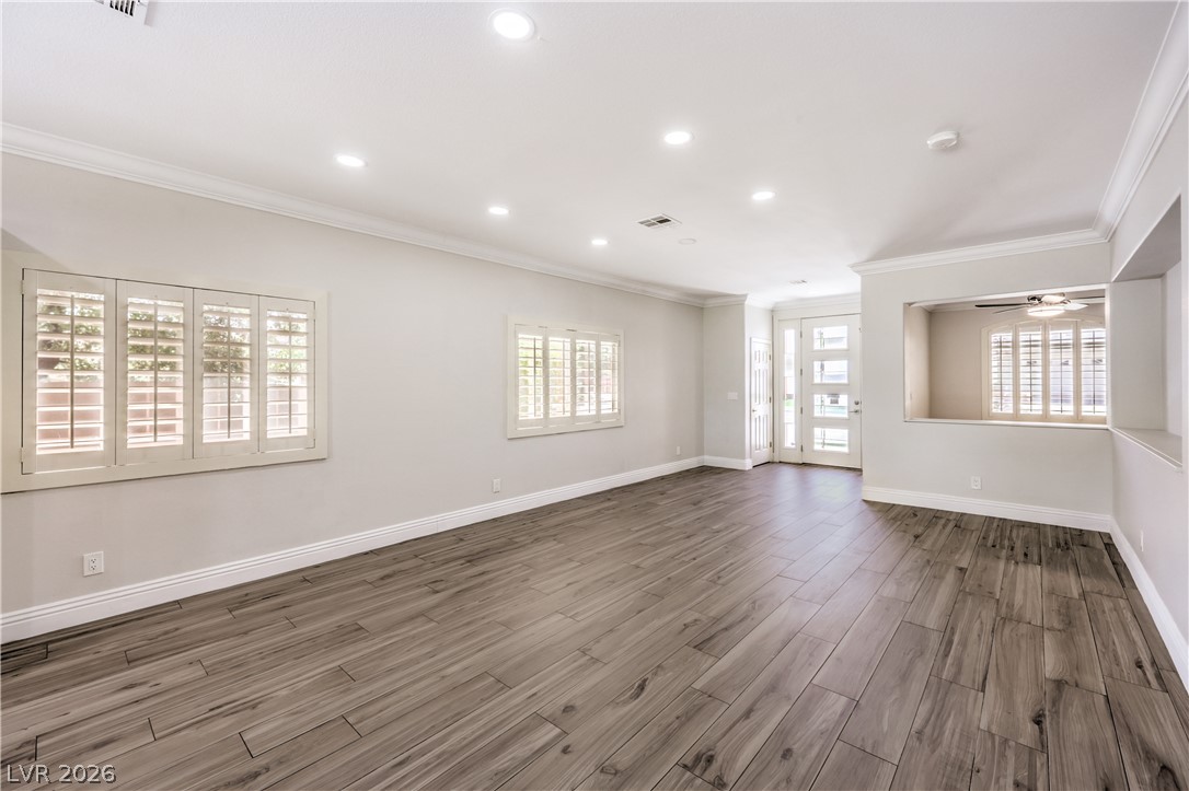 Photo 11 of 25, 800 Royal Elm Lane