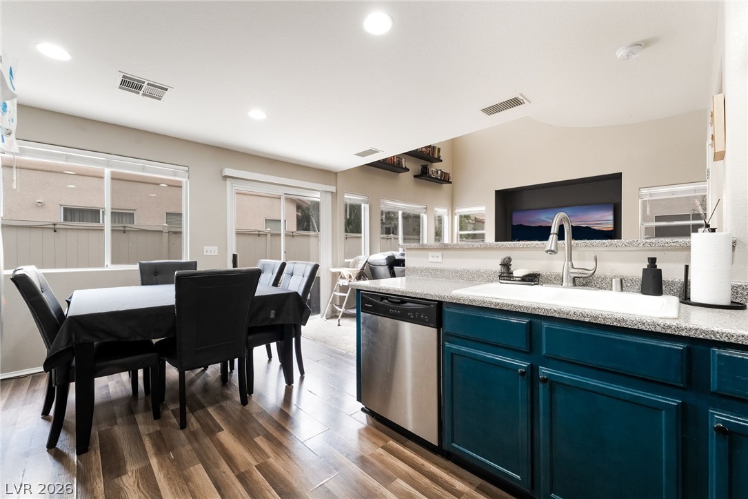 Photo 14 of 34, 976 Grand Cerritos Avenue