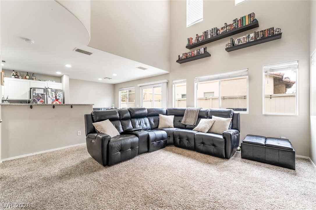 Photo 4 of 976 Grand Cerritos Avenue
