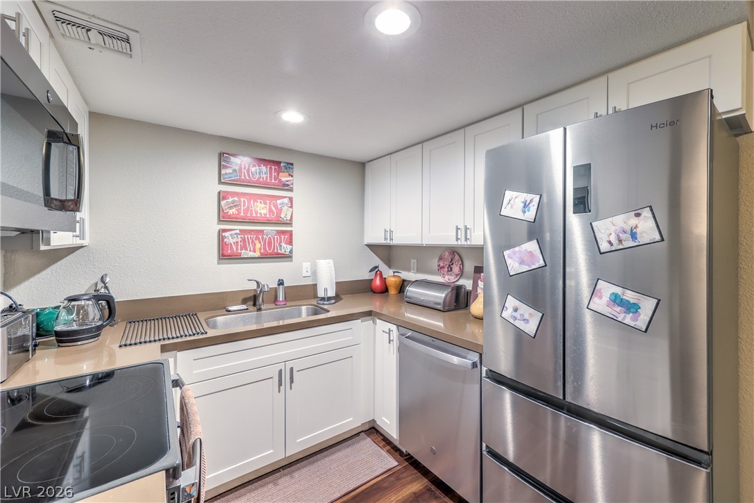 Photo 9 of 24, 4999 Newport Cove Drive #A