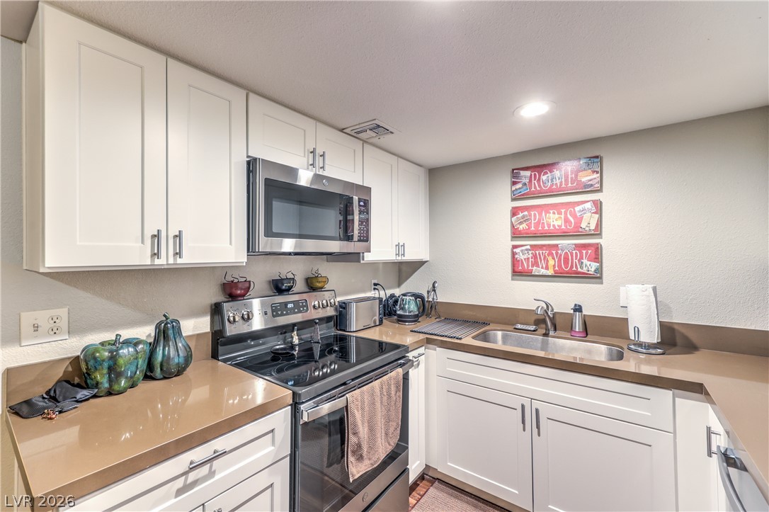 Photo 10 of 24, 4999 Newport Cove Drive #A