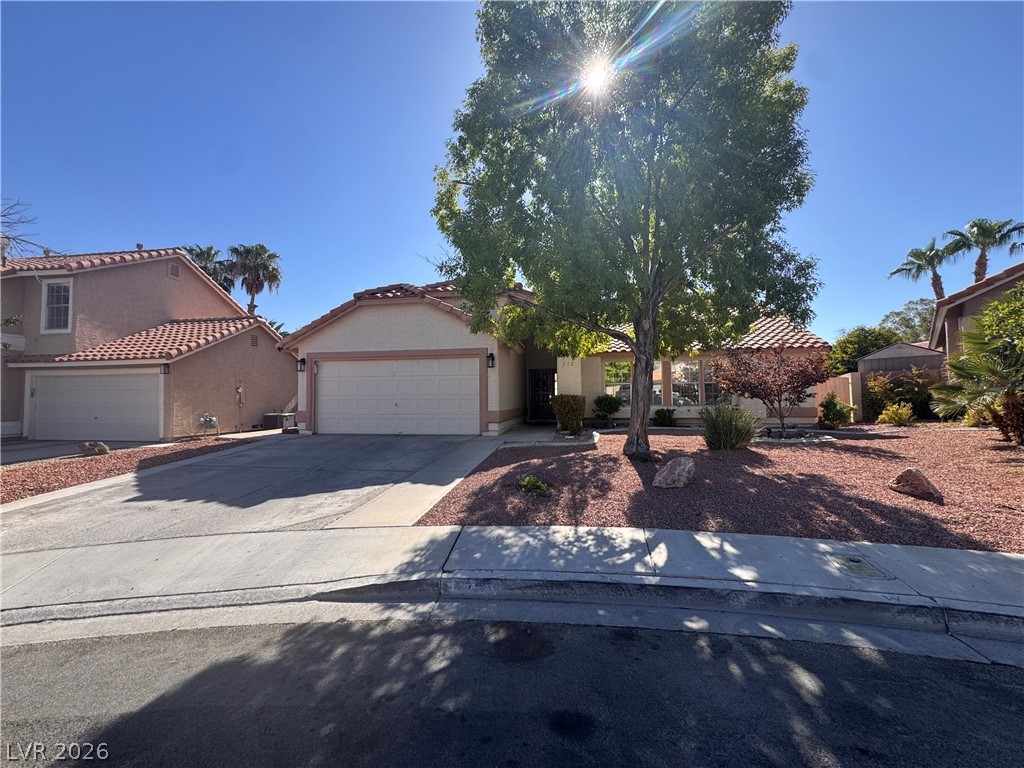 212 Pocahontas Court, Henderson