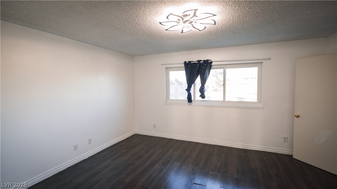 Photo 40 of 82, 5134 Caliente Street