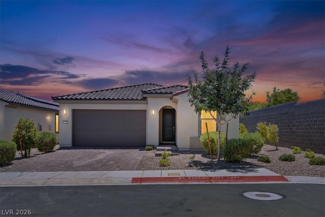 10089 Honey Rose Avenue, Las Vegas 89143