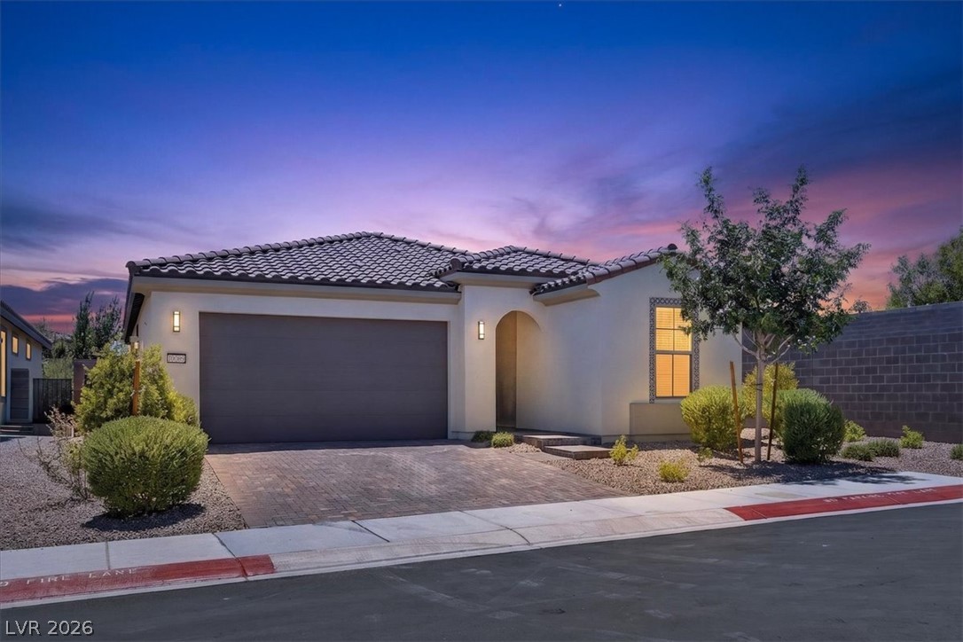 Photo 3 of 10089 Honey Rose Avenue