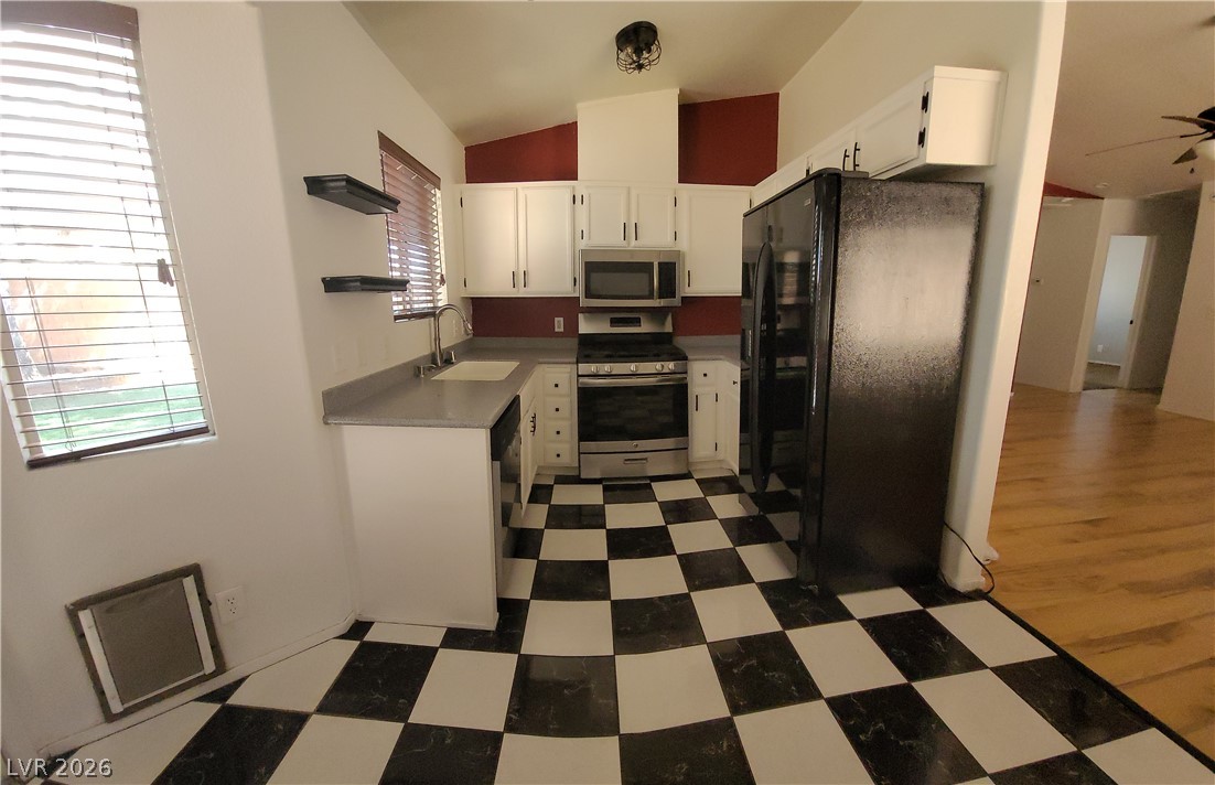 Photo 6 of 17, 8116 Cimarron Ridge Drive