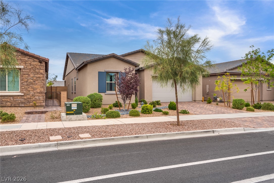 549 Cadence Vista Drive, Henderson 89011