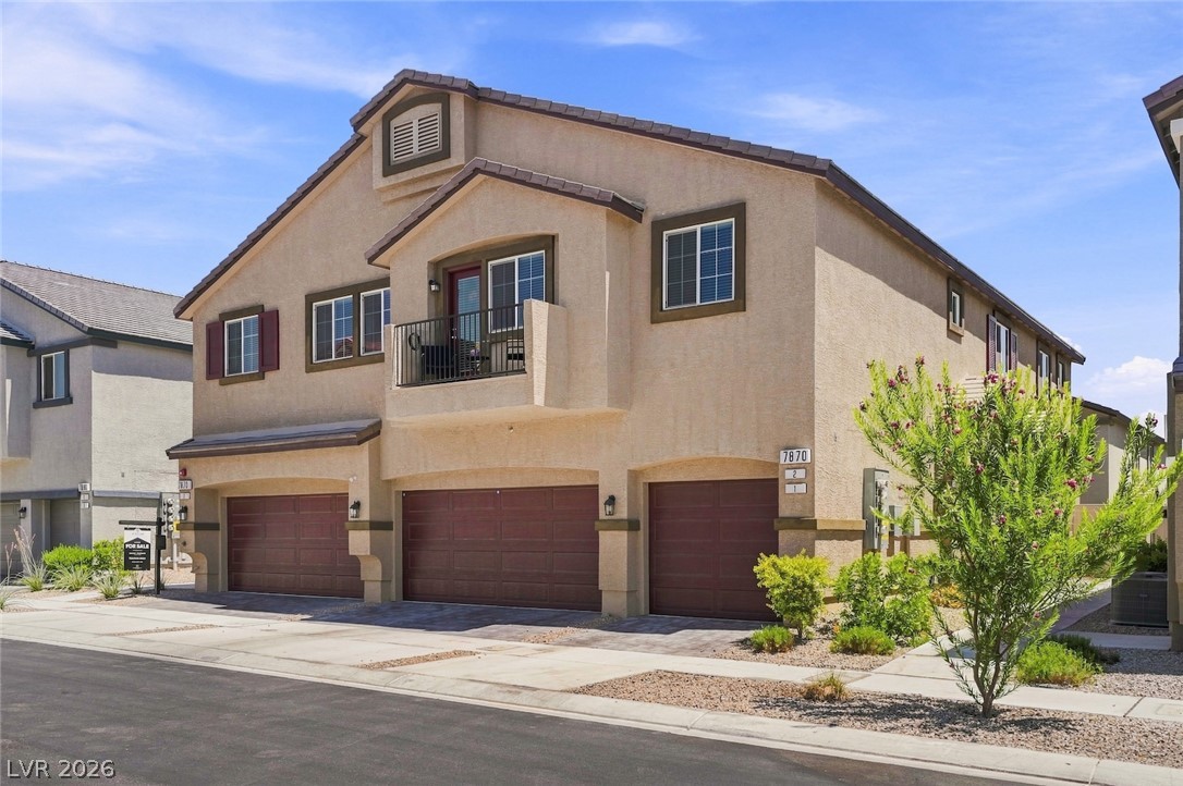 Photo 5 of 7870 Aurora Sky Street #1
