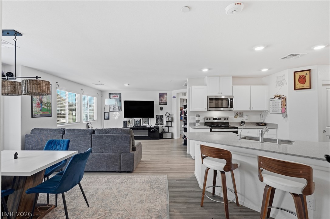 Photo 12 of 37, 7870 Aurora Sky Street #1