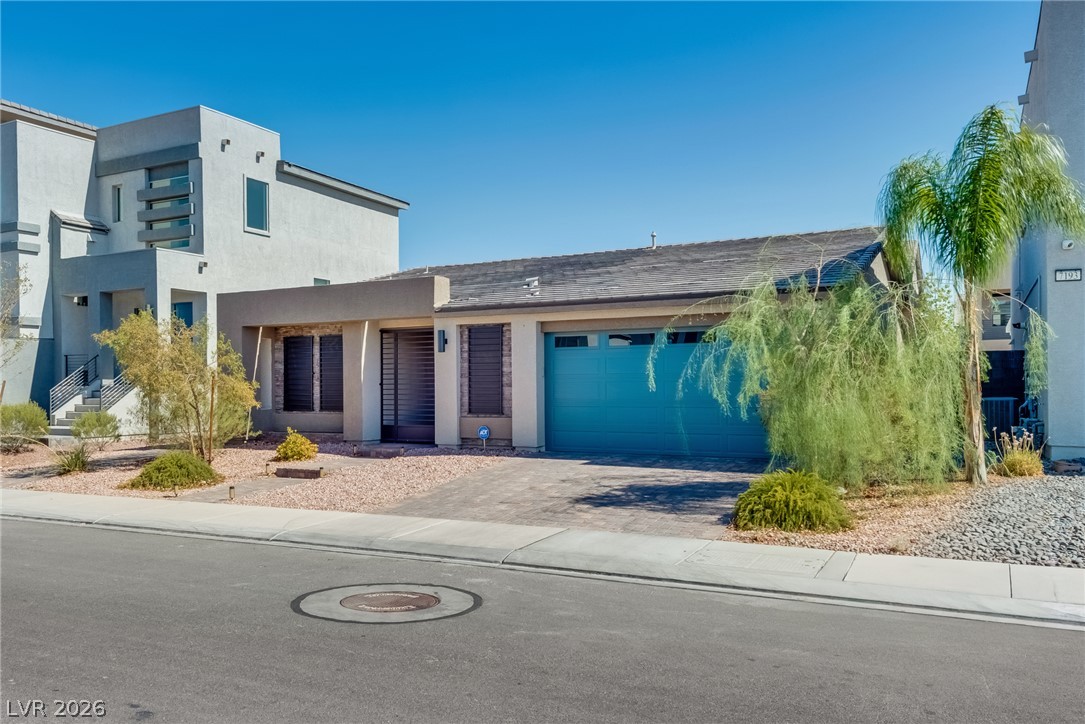 7177 W Camero Avenue, Las Vegas 89113